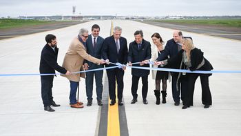 Alberto Fernández inauguró una nueva calle de rodaje en el Aeropuerto de Ezeiza,