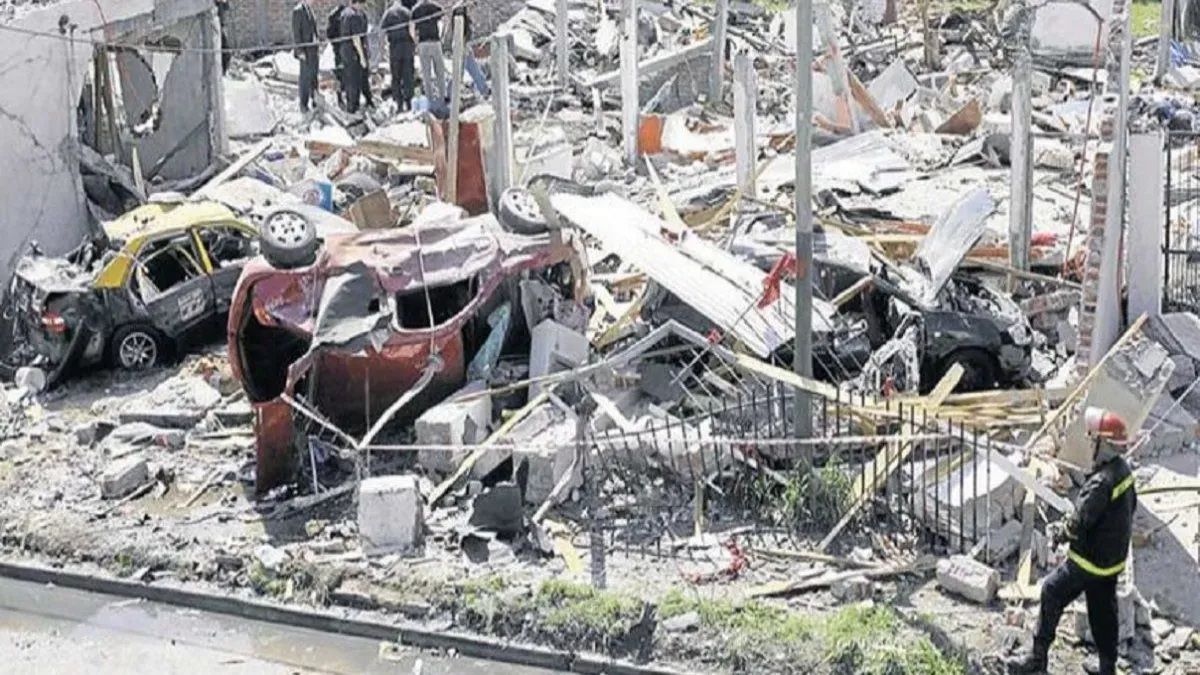 Esteban Echeverría cumple 113 años y repasa historias que forman parte de su identidad barrial. Esteban Echeverría cumple 113 años y repasa historias que forman parte de su identidad barrial.