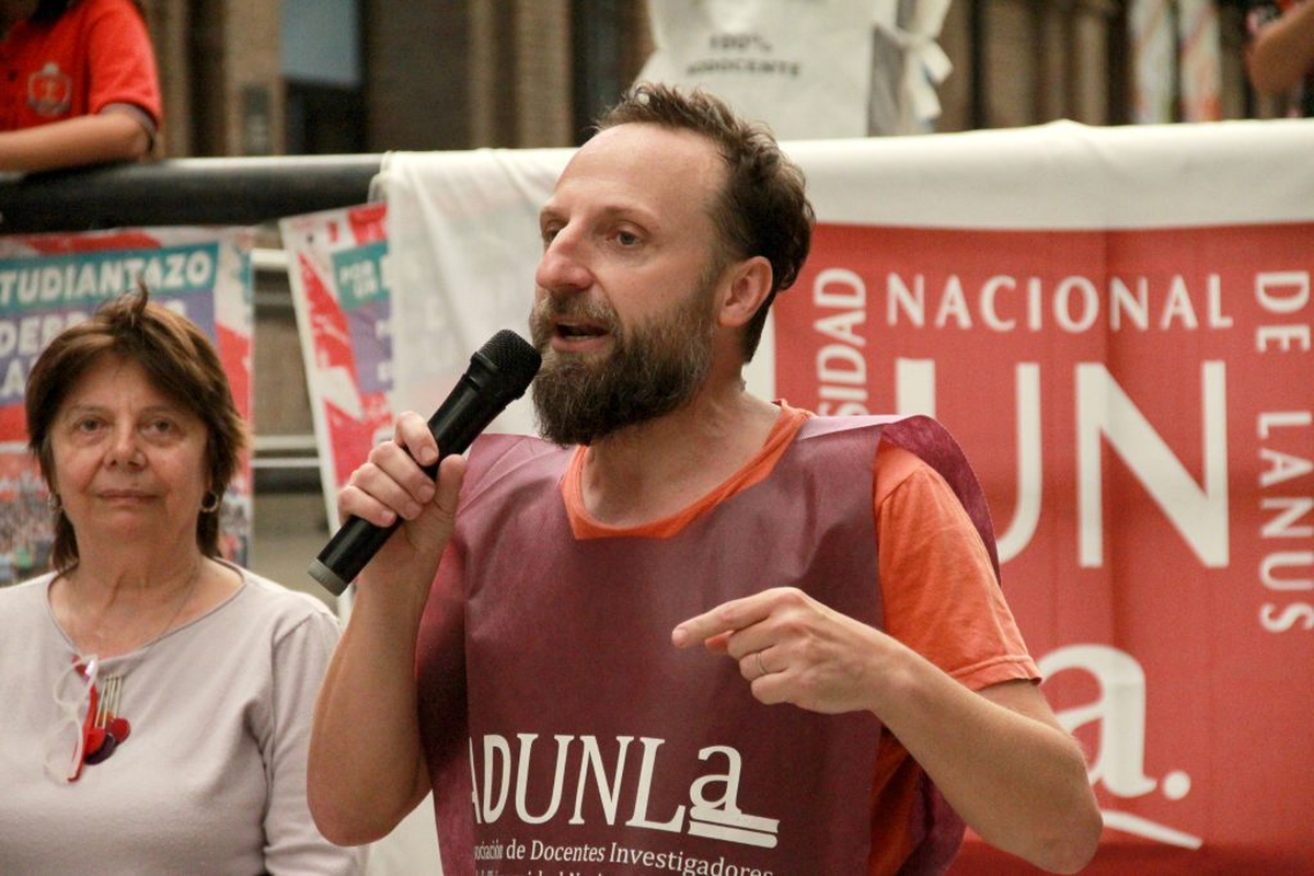Juan Donati, secretario general de la Asociación de Docentes e Investigadores de la Universidad Nacional de Lanús.