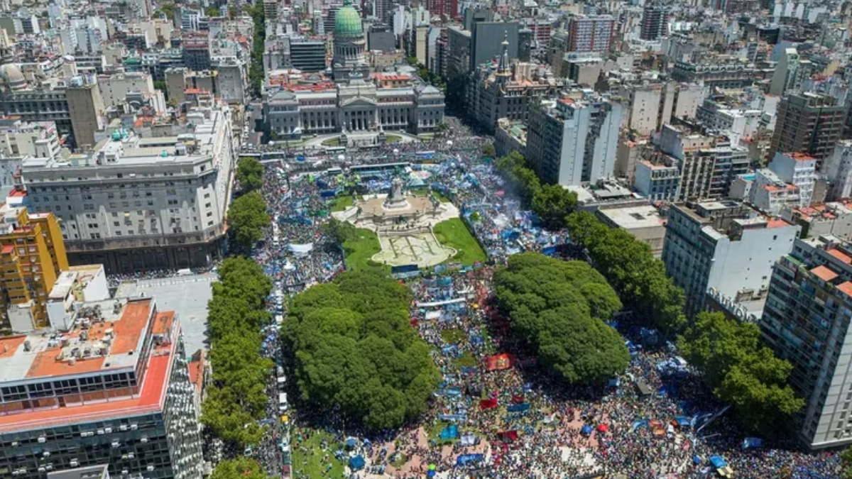 Paro Nacional los manifestantes se congregan frente al Congreso