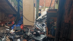 voraz incendio en una vivienda de lomas de zamora tras falla en una estufa