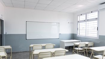 Entregaron mobiliario escolar en escuelas de Almirante Brown antes del inicio de clases