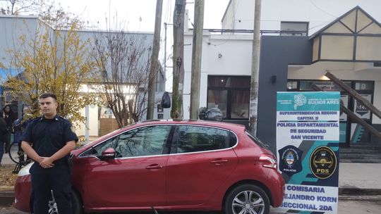 Vecino de San Vicente estafado con la compra de un auto que era robado: detuvieron al vendedor