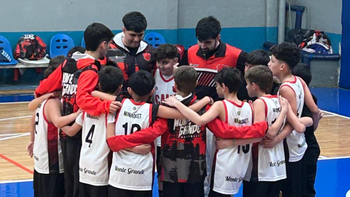 La U11 del básquet del Club Atlético de Monte Grande, entre los 8 mejores del país