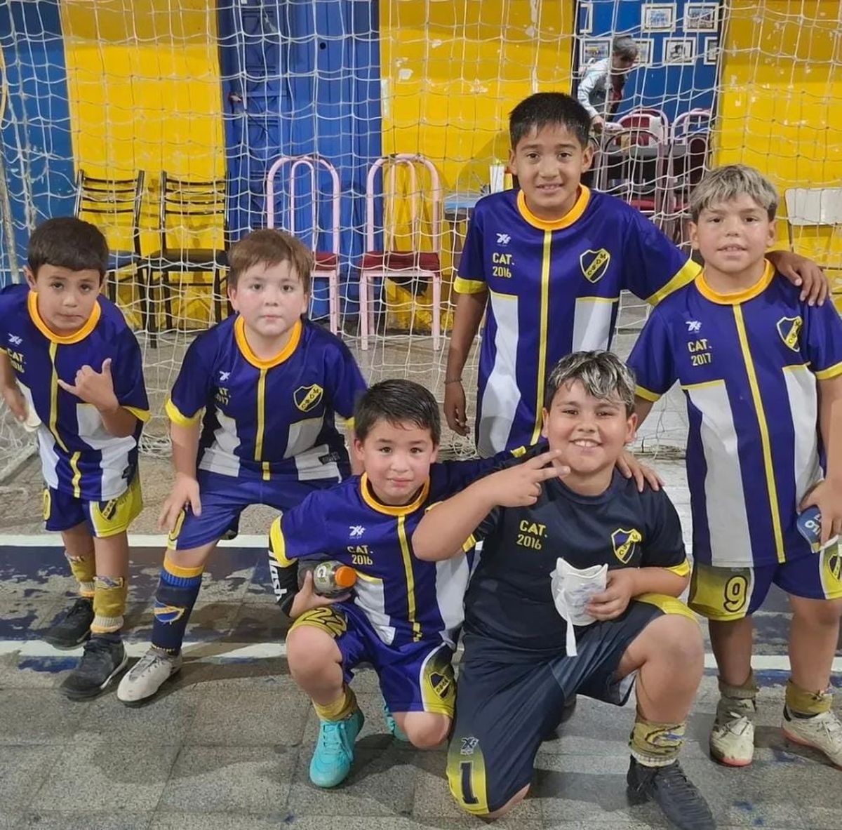 Mármol King ganó 7 de los 8 partidos de su categoría contra La Perla.