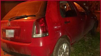 Delincuentes armados robaron un auto en Lomas y apareció en Florencio Varela