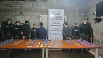 Mega operativo de Gendarmería y detenidos por venta de drogas en Lomas.