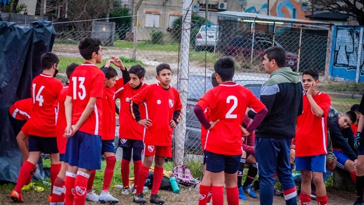 Informacion de clubes y otros lugares para practicar deporte en la ciudad  de Burzaco