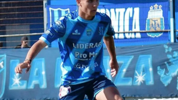 Falleció un futbolista de 18 años en una operación de rodilla en la Clínica Espora de Adrogué