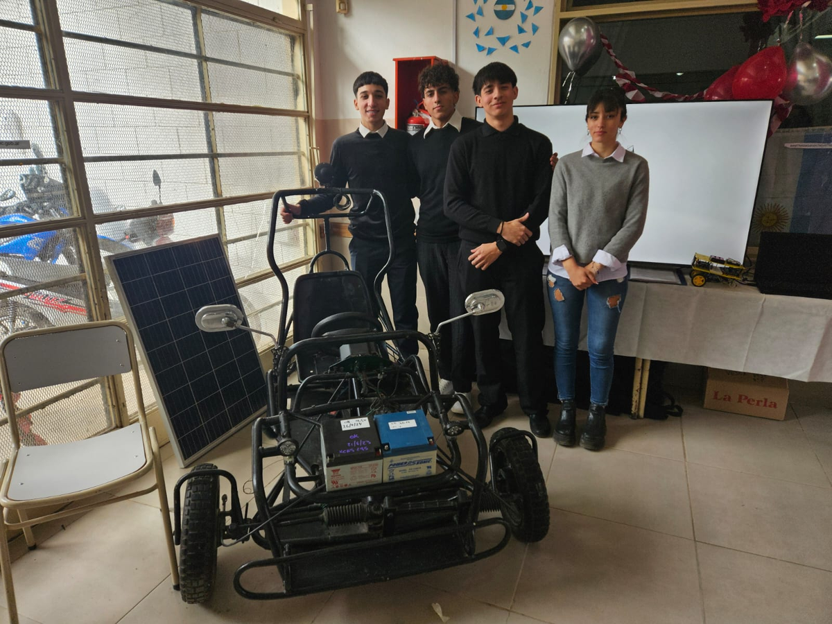Los alumnos a cargo del proyecto VESCA.&nbsp;