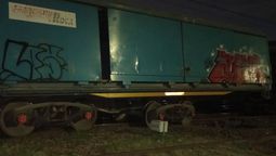 El descarilamiento se produjo en horas de la noche.