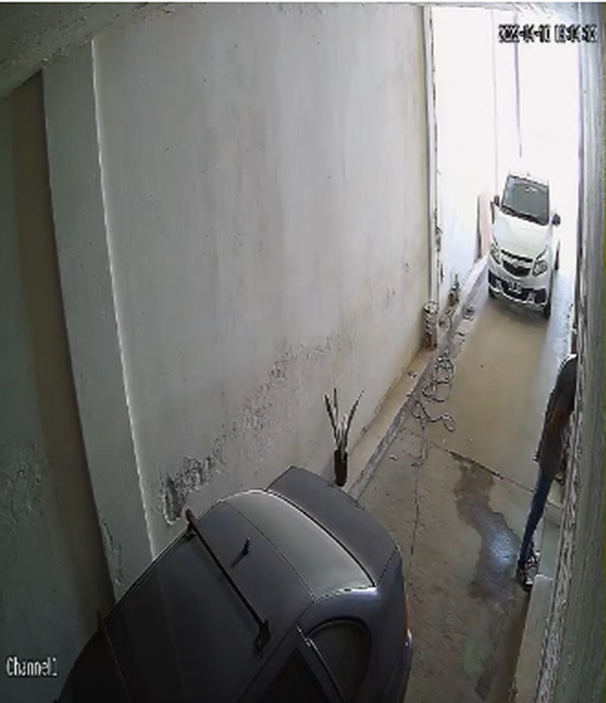 El delincuente ingresó al galpón ubicado en el centro de Lomas el lunes al mediodía.