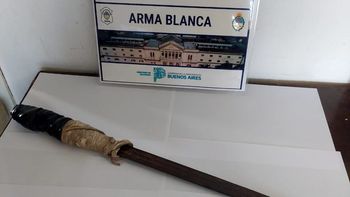 Cuchillero y a caballo