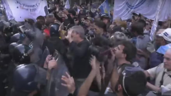 Nuevos incidentes en la marcha por los jubilados en el Congreso: dos detenidos