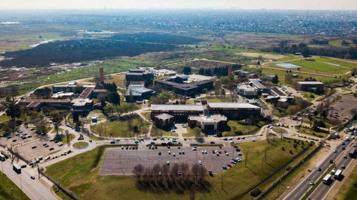 En la Universidad de Lomas de Zamora trabajan cientos de profesores cada día.