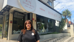 a los 58 anos, una vecina de luis guillon abrio su propia pasteleria: la historia de bety