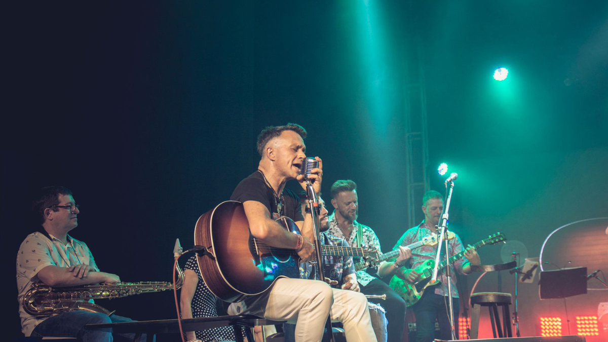 Sergio Lapegüe y Lapeband en Lomas