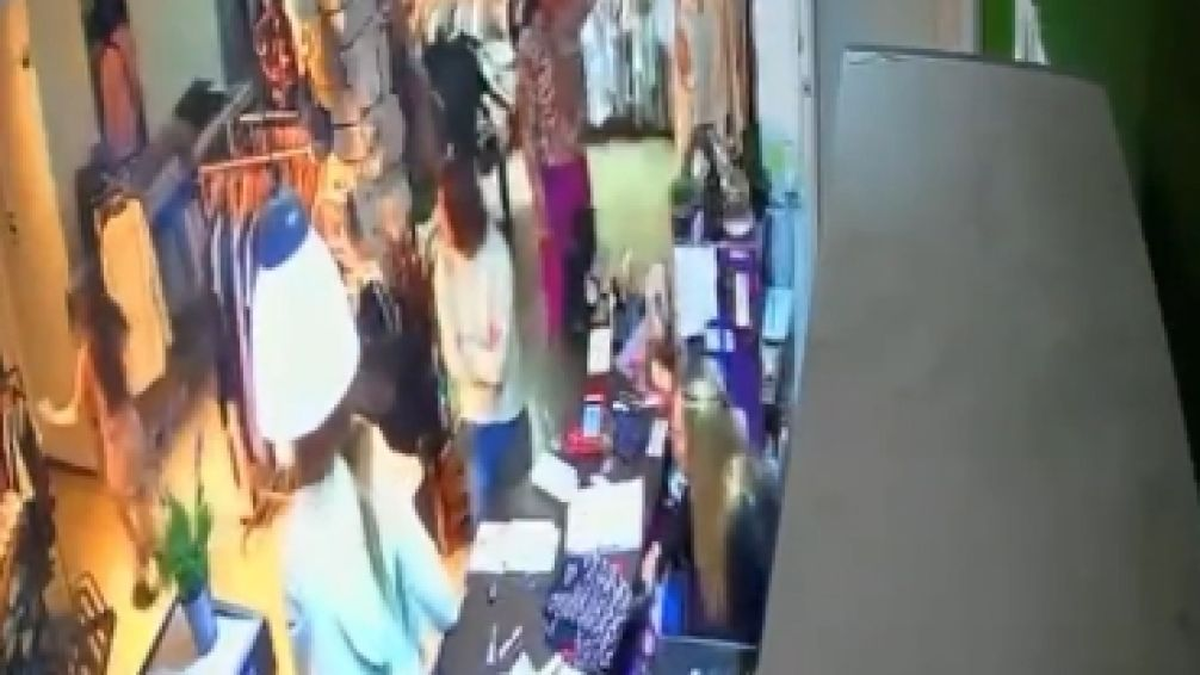 Su pareja observó todo desde el local ubicado en Lllavallol. Su pareja observó todo desde el local ubicado en Lllavallol.