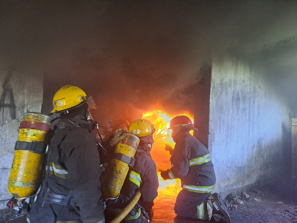 La fundación de los Bomberos Voluntarios de Esteban Echeverría fue en 1946.