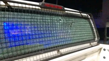 Un hombre disparó contra un patrullero frente a la casa de su ex pareja en Luis Guillón