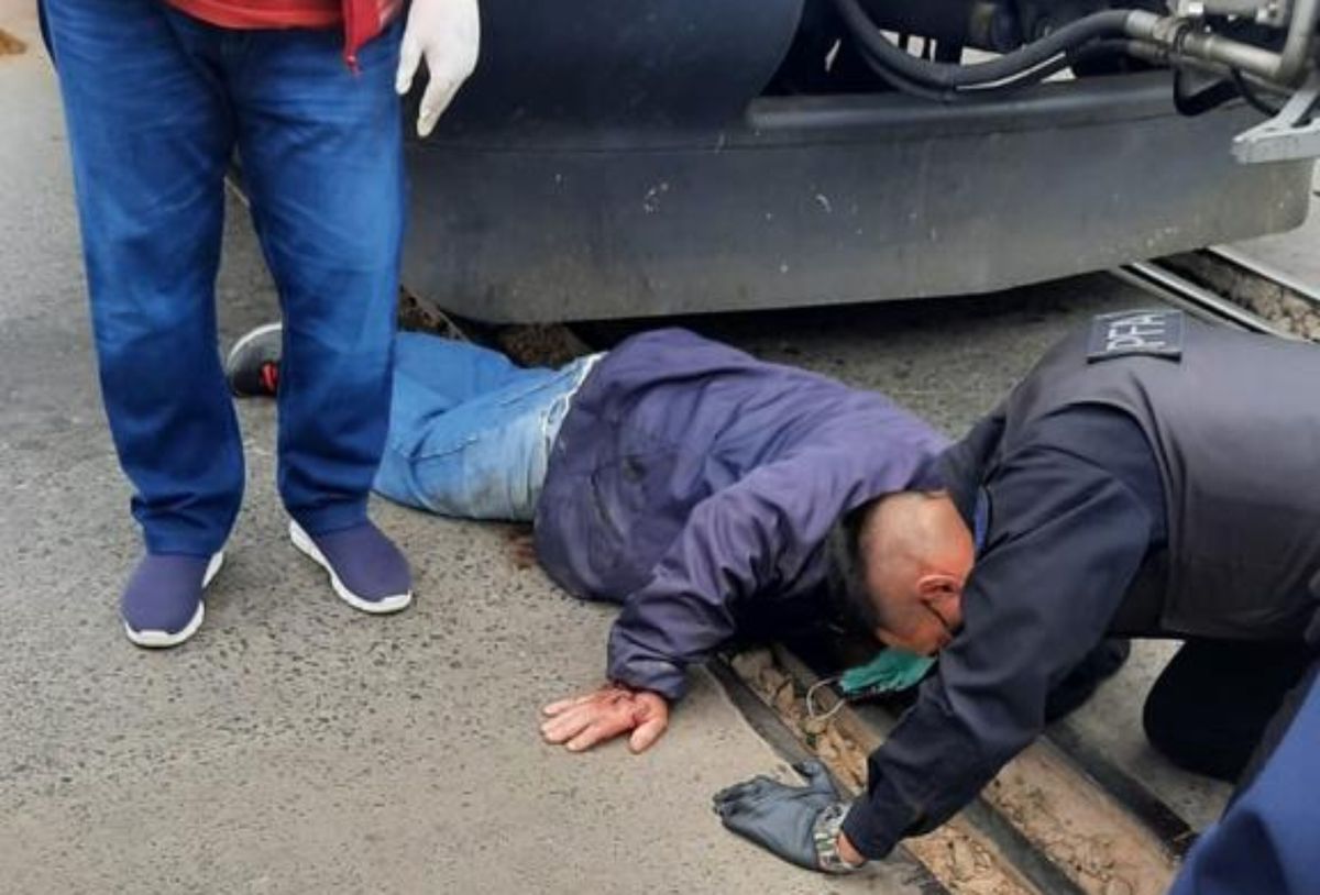 Burzaco: un hombre se quiso suicidar arrojándose a las vías del tren