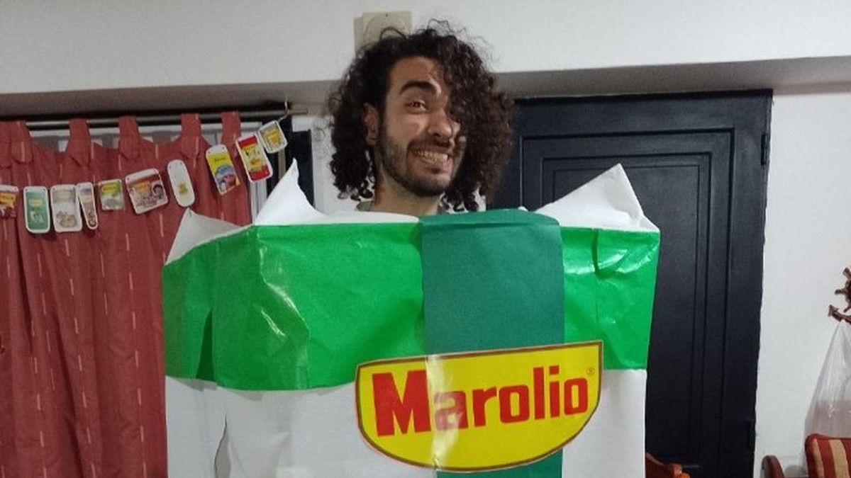 Festejó su cumpleaños con disfraces de productos Marolio y se volvió viral
