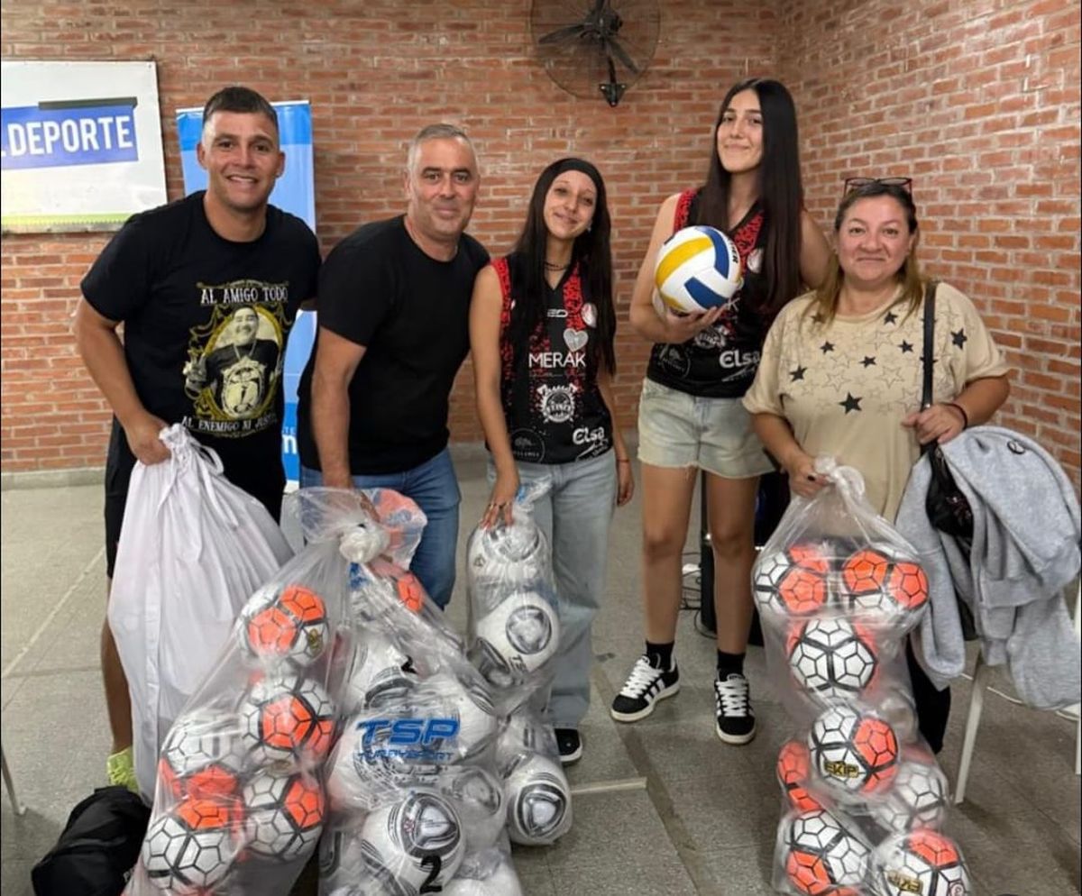 Mariana Vega junto a Hernán Villanova, Presidente del Club Atlético Longchamps.
