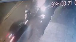 denuncian que un automovilista choco a una moto en longchamps y se dio a la fuga: hay dos heridos graves