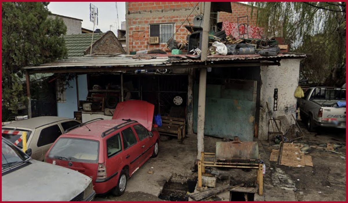 Clausuraron un taller mecánico en Lomas: tenía irregularidades y un auto robado.
