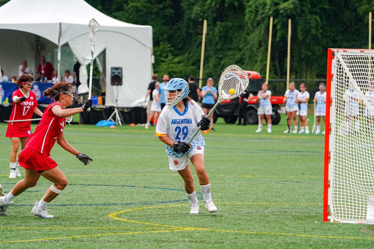 Candela Silgueira, la jugadora de Lomas en el Mundial de lacrosse.