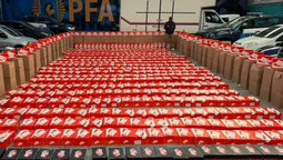 incautan mas de 900 pares de zapatillas ilegales en lomas y detienen a dos personas