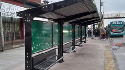 anuncian obras de pavimentacion y paradas de colectivos en lomas, echeverria, ezeiza y la region