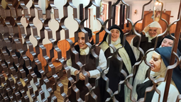 las carmelitas de luis guillon compusieron una cancion por la llegada del papa leon xiv
