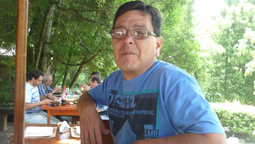 dolor en la universidad de lomas por la muerte de un trabajador de la facultad de economicas