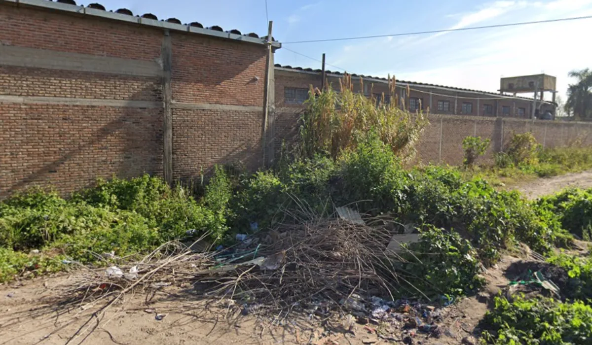El cuerpo fue hallado en un terreno baldío de 9 de Abril, Esteban Echeverría.