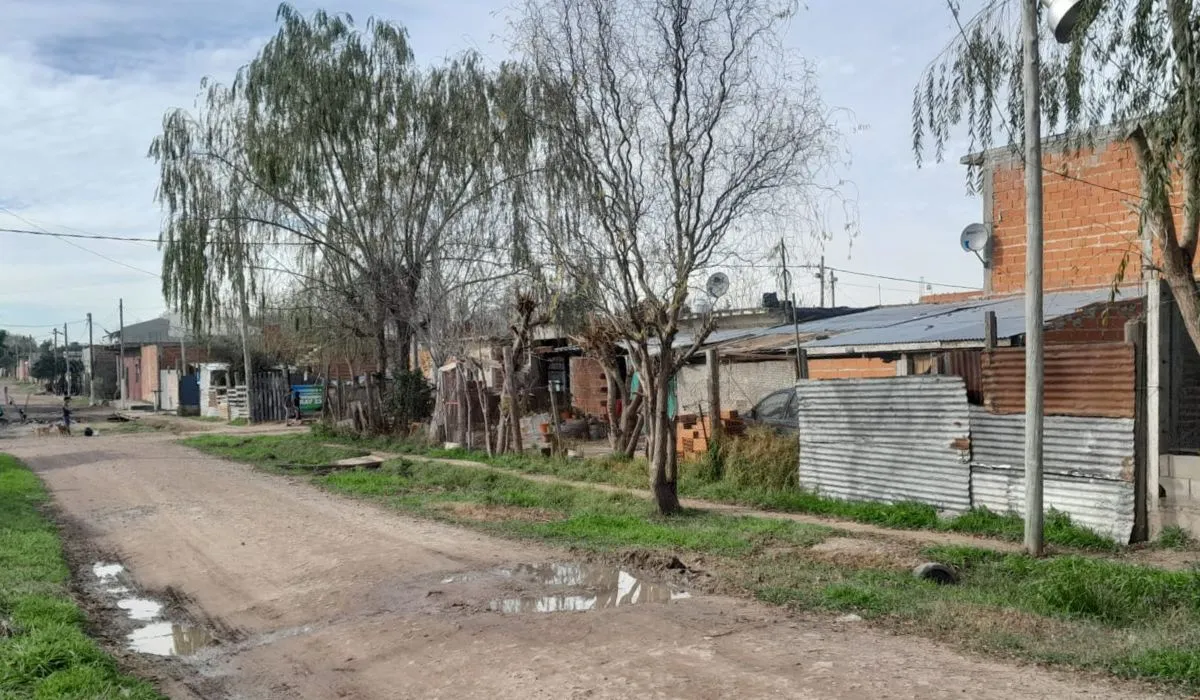 Los vecinos del barrio El Triunfo denunciaron que les llegan facturas de Edesur de más de 100 mil pesos. 