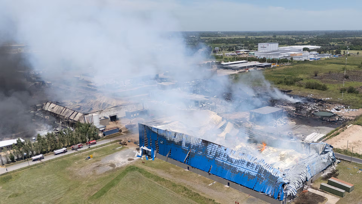 Cinco empresas del Polo Industrial de Ezeiza fueron las más afectadas por el incidente. 