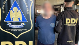 detuvieron en llavallol a un hombre acusado de abusar de su hijastra y le hallaron mas de cien municiones