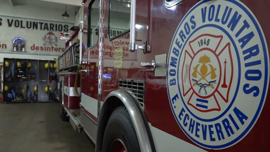 Los Bomberos de Esteban Echeverría organizan una kermés para recaudar fondos para su escuela de cadetes