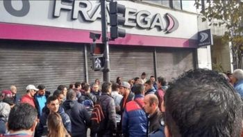 Frávega cerró su sucursal en Temperley y trabajadores denunciaron despidos sin previo aviso