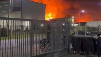 Más de 15 heridos en la explosión en Canning: anunciaron código rojo