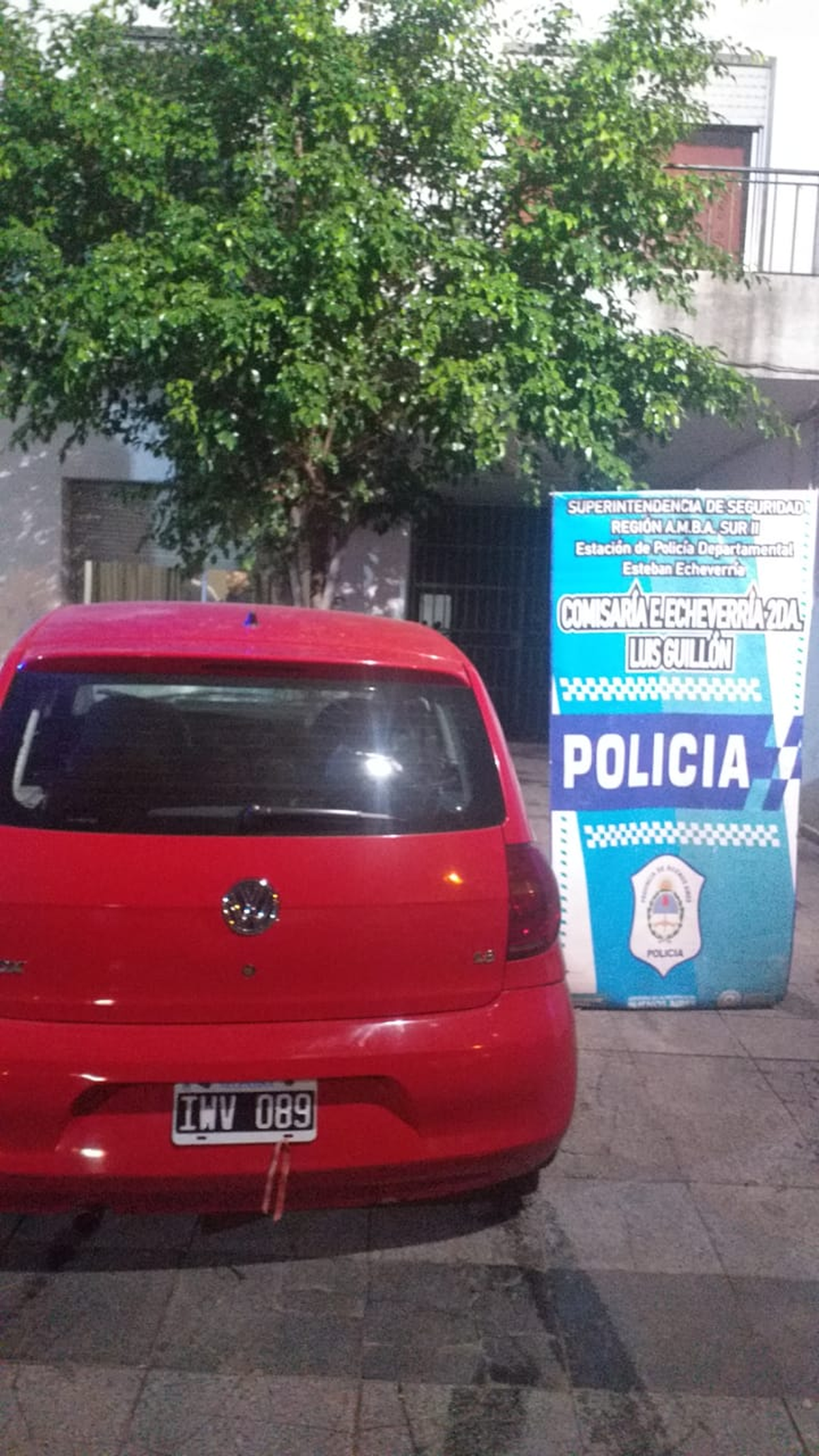 El Volkswagen modelo Fox color rojo tenía un pedido de secuestro activo del pasado 11 de mayo de 2023.