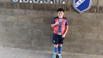 ADIAB: la emoción del arquero de San Martín de Burzaco que jugó con los botines de su ídolo Lucas Chiapparo