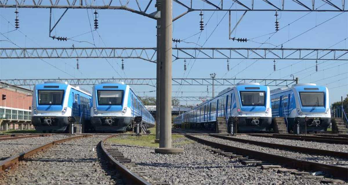 Javier Milei anticipó la privatización de los trenes en caso de asumir a la presidencia