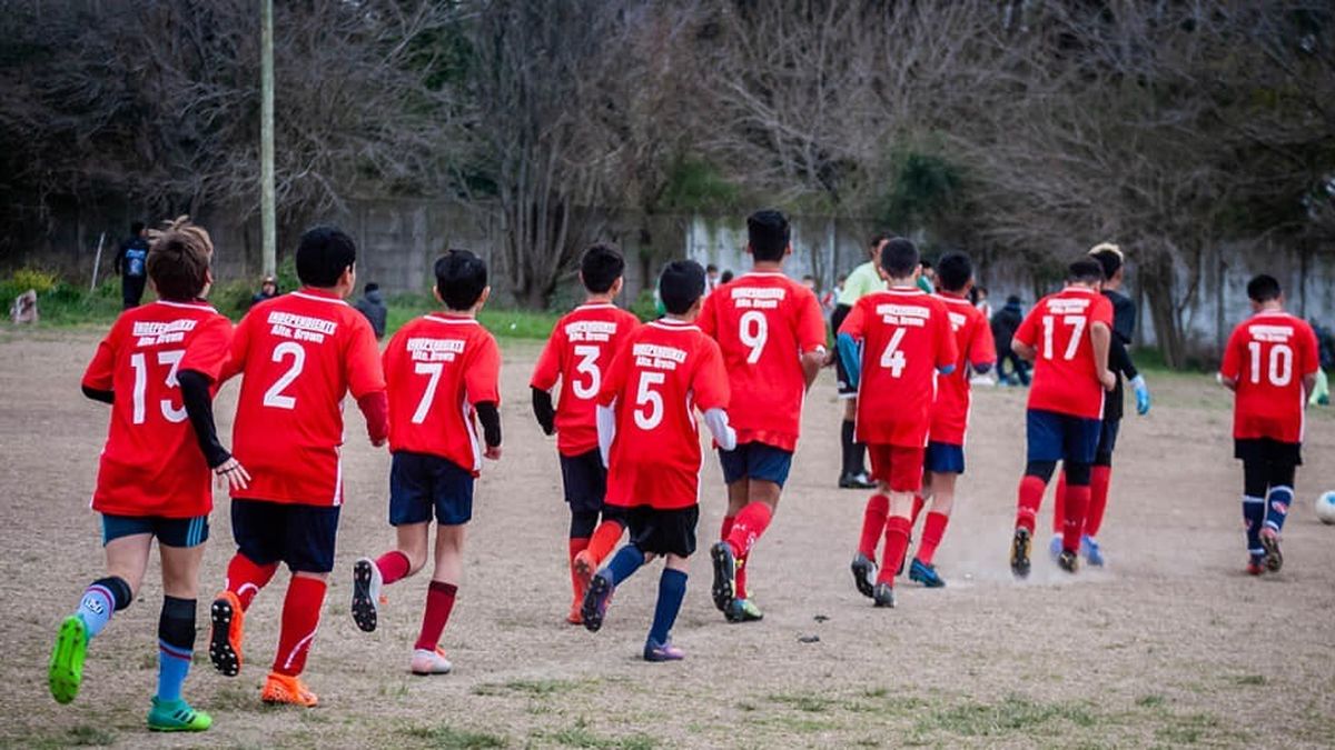 Informacion de clubes y otros lugares para practicar deporte en la ciudad  de Burzaco