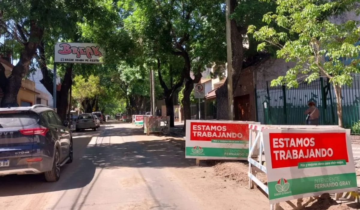 Obras de cloacas en Monte Grande: qué calle está cerrada al tránsito
