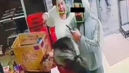 abrieron un supermercado chino y a los cinco dias balearon a la empleada