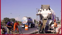 Continúan y avanzan los trabajos de repavimentación en la Autopista Ezeiza-Cañuelas.