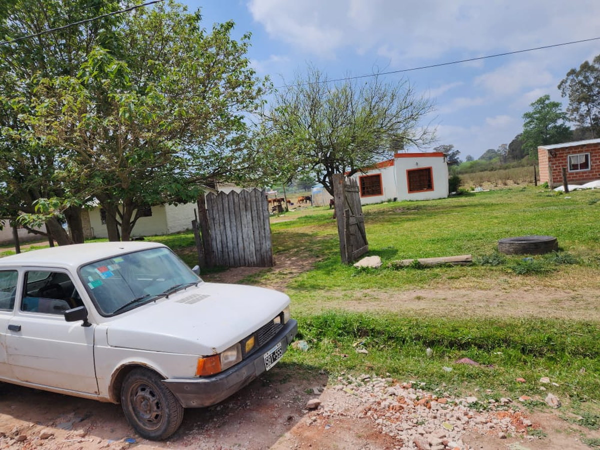 Habían robado un Fiat 147 blanco. 