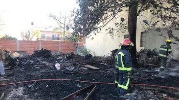 Incendio en Burzaco: grandes daños en un predio